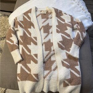 Jessica Simpson Beige and Cream Patterned Cardigan